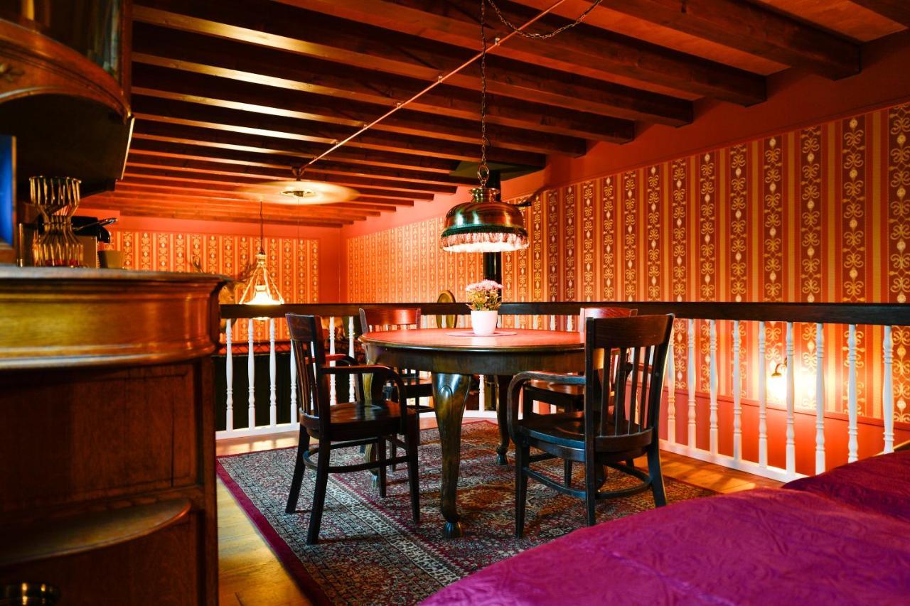 Buchholz Saloon *