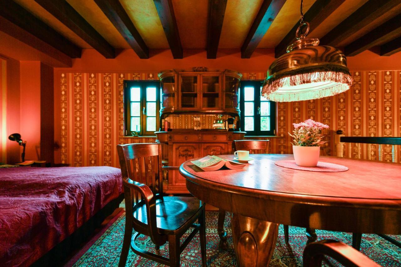 Buchholz Saloon
