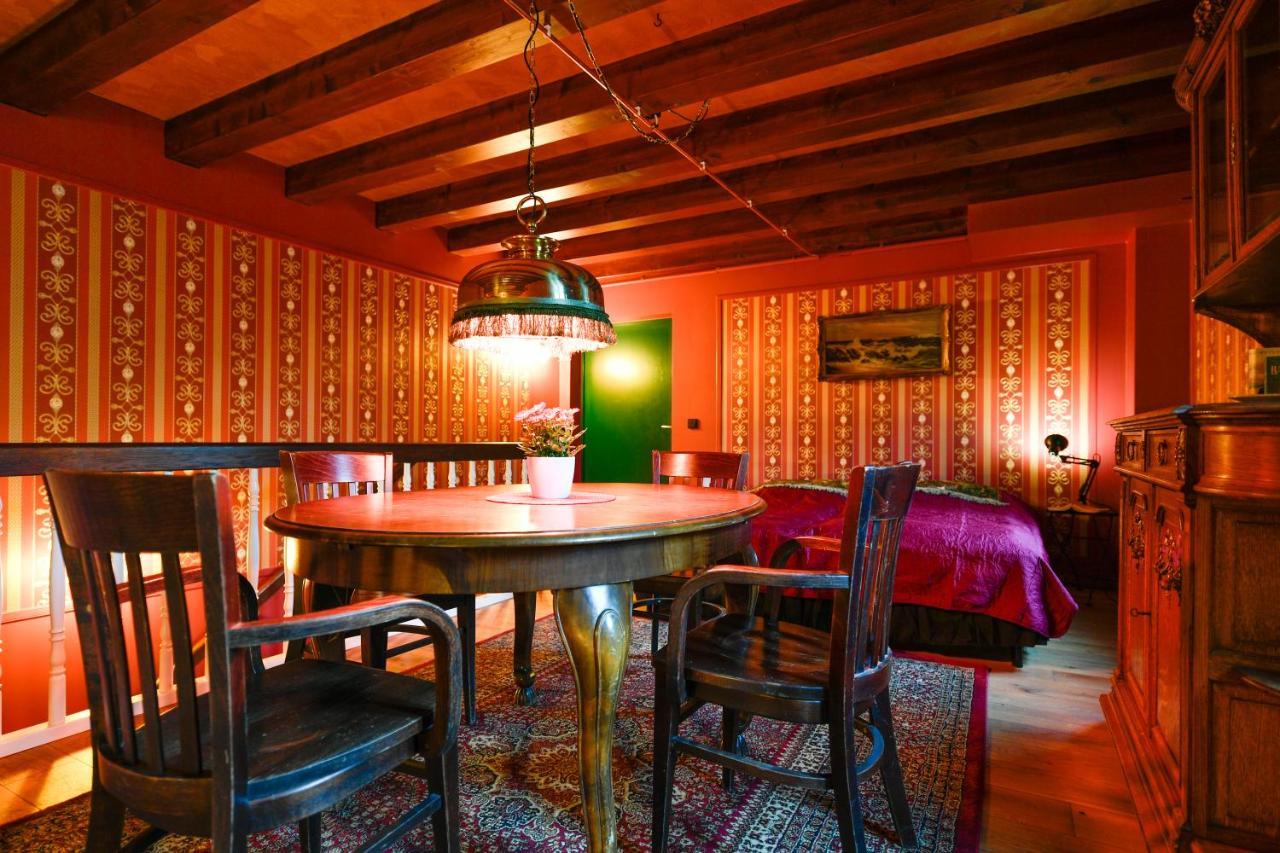 Buchholz Saloon